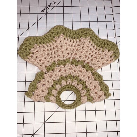 Vtg Crochet Dress Many Uses Potholder Trivet Wine Dish Bottle 8.5" Handmade - Picture 5 of 6